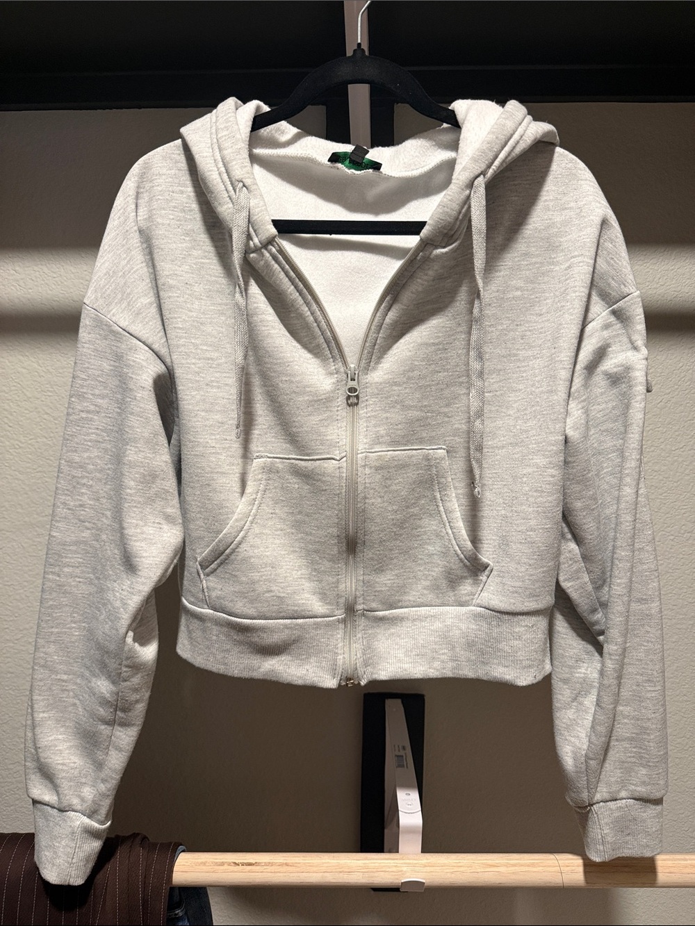 Cropped hoodie